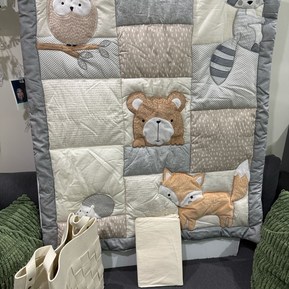 Plush Woodland Animals Baby Quilt - Beige & Gray